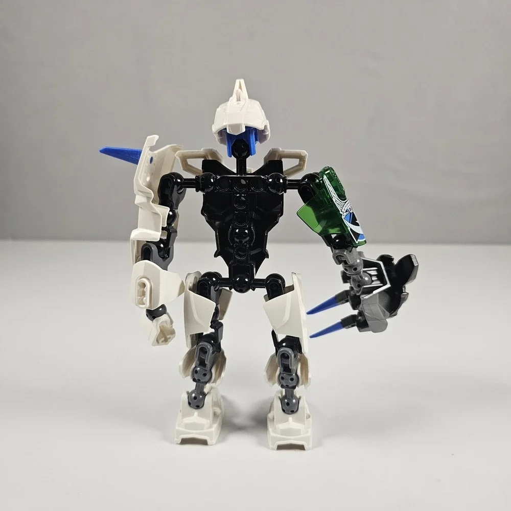 LEGO Hero Factory‎ Stormer Figure White Blue Robot Action Figure Incomplete